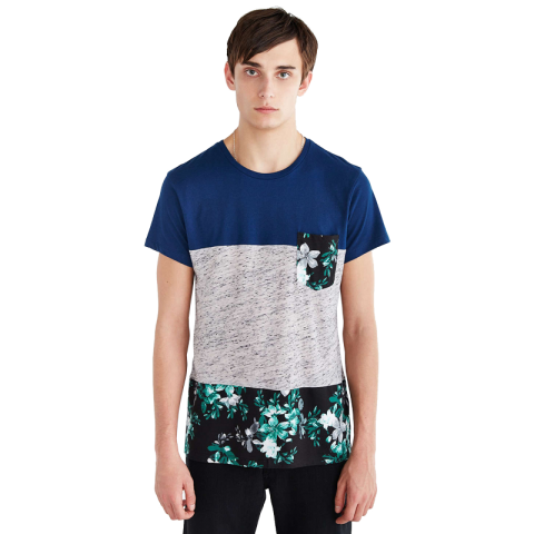 T-Shirt Masculina com Bolso Floral